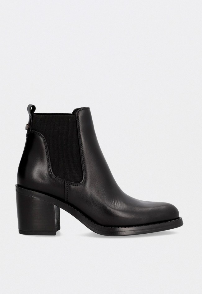 Botines mujer ALPE Leyna negros de piel con tacón medio