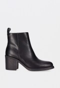 Botines de mujer Chika10 Georgia 06 en piel vegana negra con tacón bloque elegante