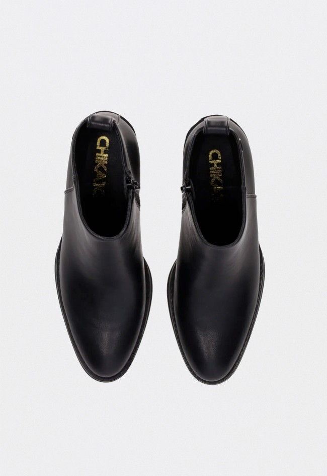 Botines de mujer Chika10 Georgia 06 en piel vegana negra con tacón bloque elegante