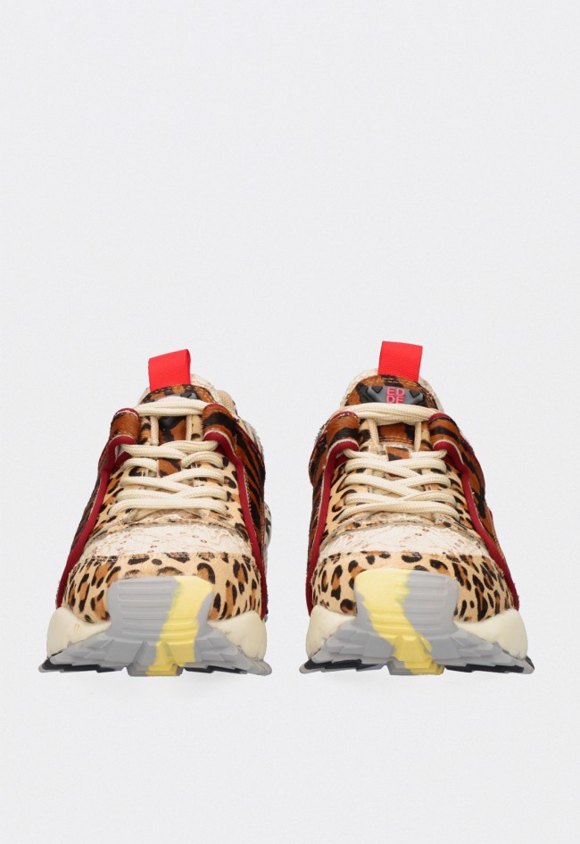 Zapatillas chunky Exé Leopard Tan Black en piel con estampado animal print