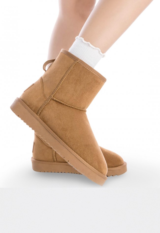Botines australianos mujer XTI 144444 en antelina color camel veganos
