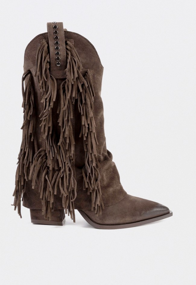 Botas cowboy de mujer en ante marrón con flecos Mimmu Rosi – estilo western chic y sofisticado