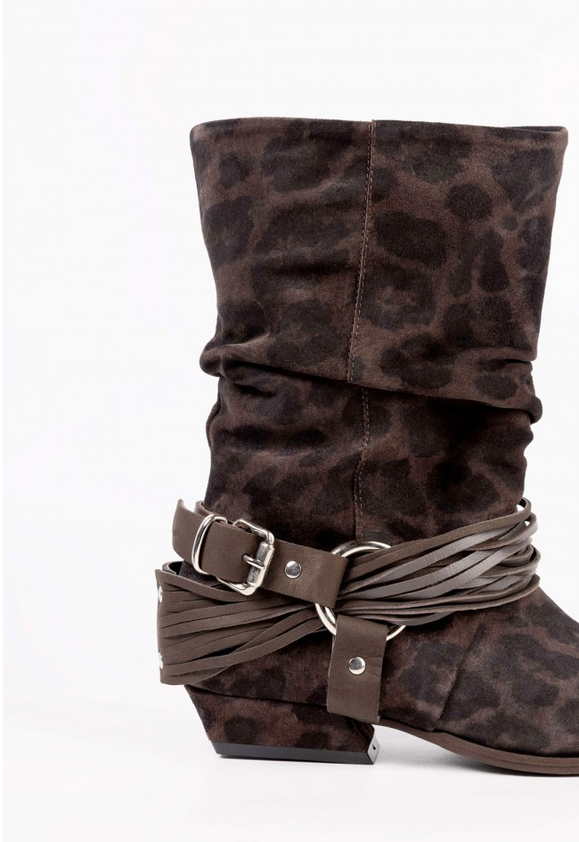 Botines cowboy de mujer en piel estampada animal print Mimmu Daisy – estilo texano audaz y sofisticado