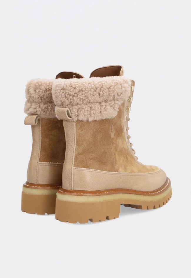 Botines mujer Alpe Nordic en piel taupe con borreguito y suela track antideslizante