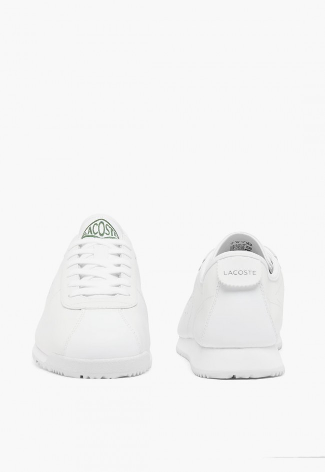 Zapatillas de mujer Lacoste Club-Low de piel blanca con estilo retro sofisticado