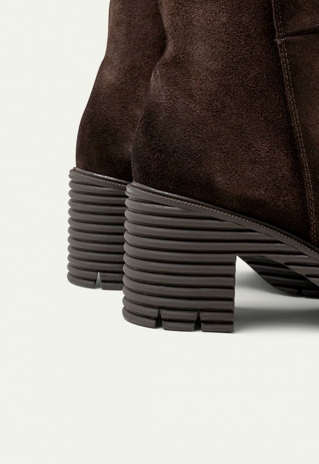 Botines de mujer Porronet Michelle de serraje moka con tacón y plataforma estilo urbano