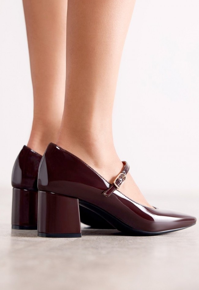 Zapatos Gioseppo Windham marrones de charol estilo Mary-Jane con tacón cuadrado