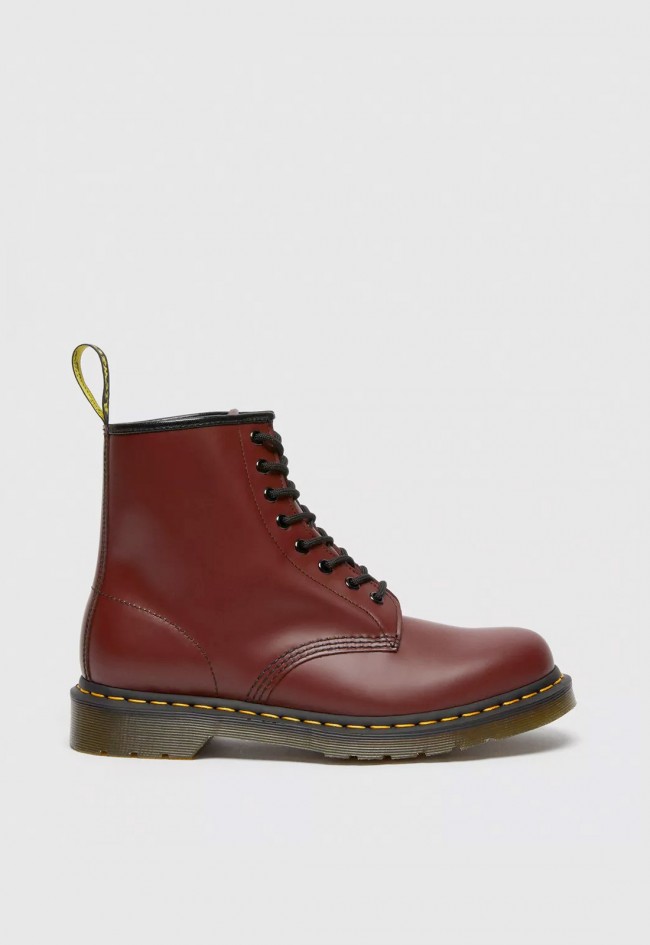 Botas de mujer Dr. Martens 1460 Smooth burdeos — el icono original con ADN rebelde
