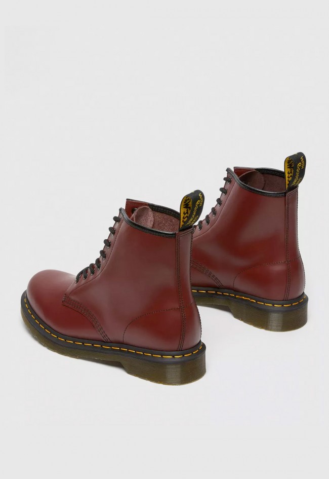 Botas de mujer Dr. Martens 1460 Smooth burdeos — el icono original con ADN rebelde