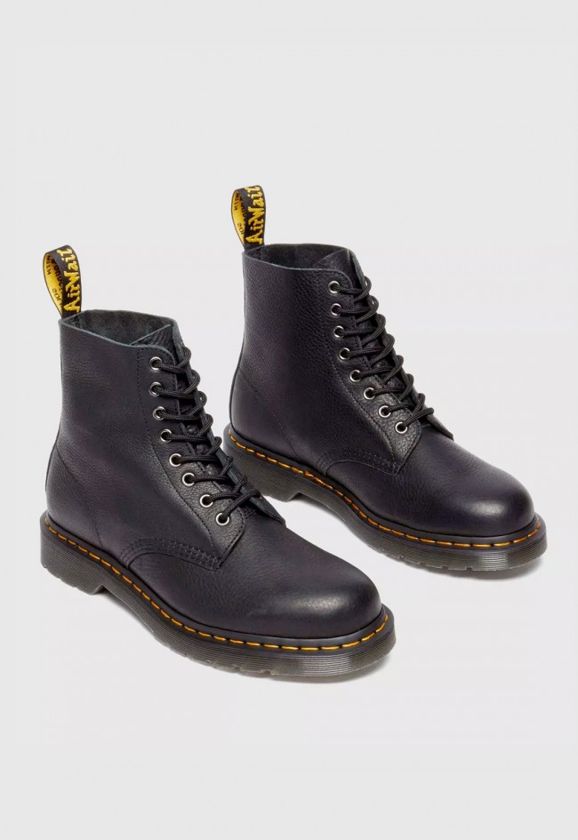 Botas Dr. Martens 1460 Pascal Ambassador negras de hombre — carácter auténtico y confort legendario