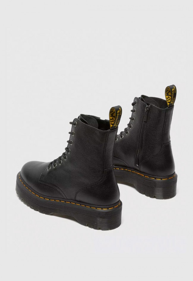 Botas Dr. Martens Jadon III Pisa negras de mujer — el icono con plataforma y actitud