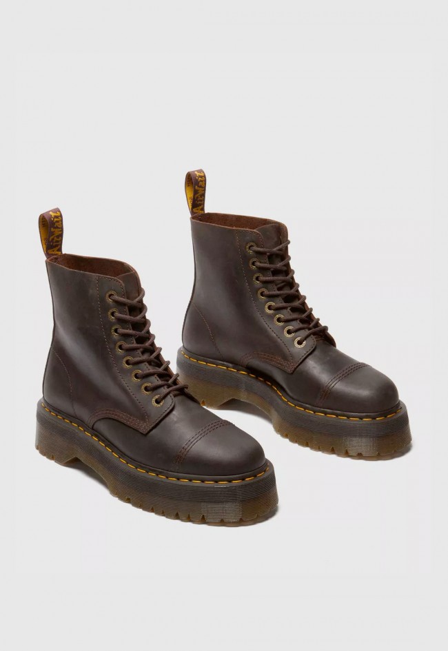Botas Dr. Martens Sinclair Crazy Horse marrones de mujer — estilo vintage con plataforma y carácter rebelde