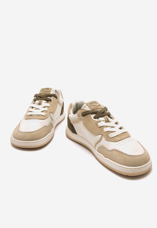 Zapatillas Mustang Free Miami de piel blanca con detalles beige y verde — diseño minimalista y natural para hombre