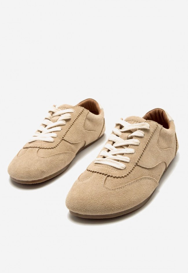 Zapatillas Mustang Free Mia de piel camel — diseño minimalista y barefoot para mujer