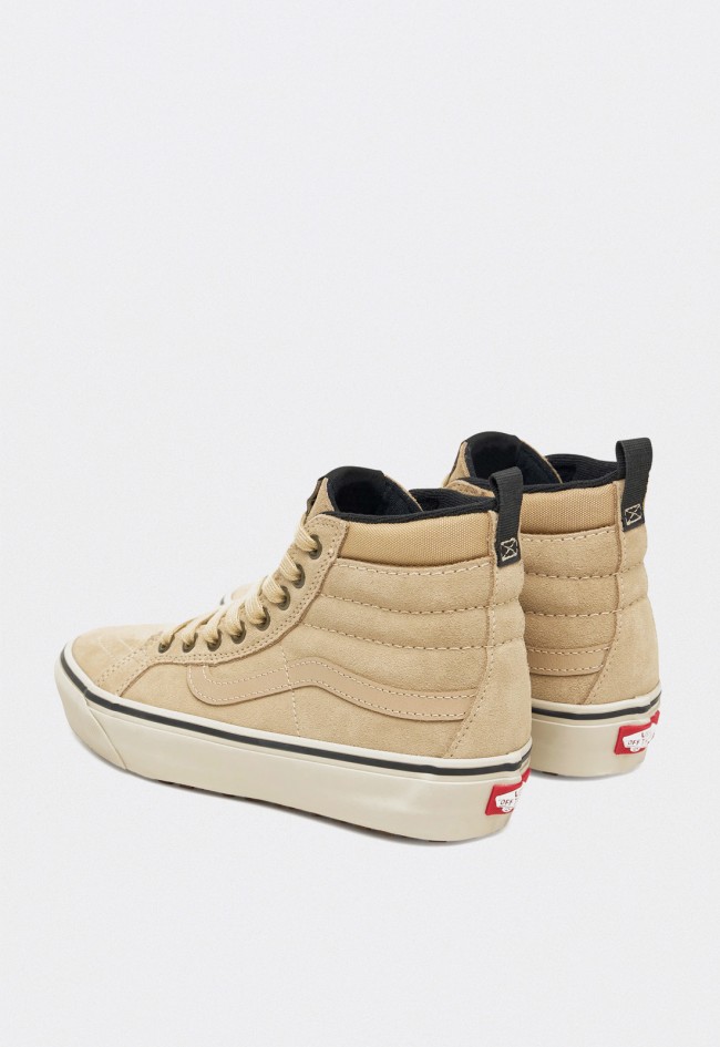 Zapatillas altas beige Vans MTE Sk8-Hi Insulated para mujer impermeables y térmicas