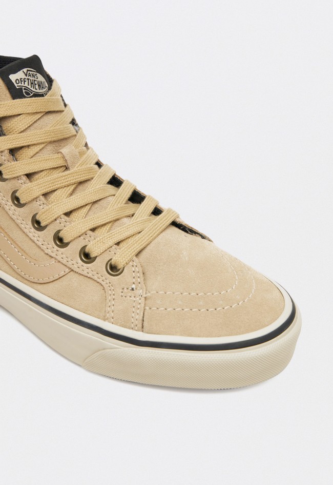 Zapatillas altas beige Vans MTE Sk8-Hi Insulated para mujer impermeables y térmicas