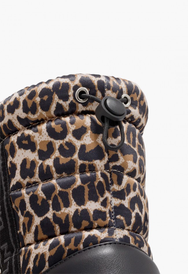 Botas D.Franklin Nordic V2 Bomb Leopard para mujer con estampado animal print y acabado acolchado