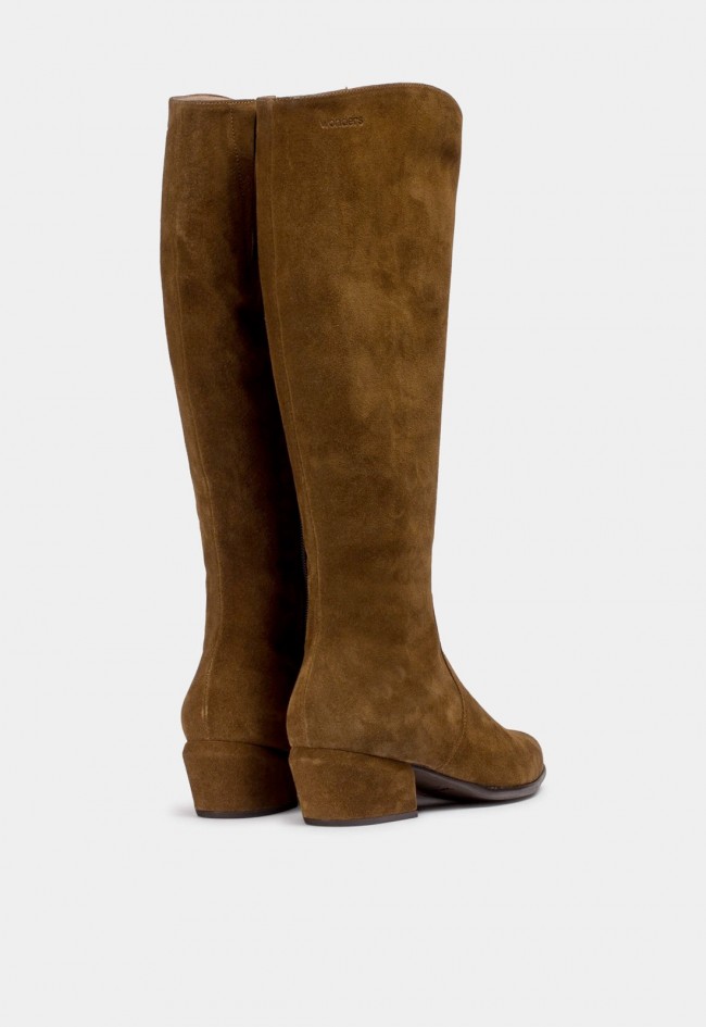 Botas Wonders FEI 03 Marrones de mujer en piel ante con tacón medio y plantilla MemoryGel