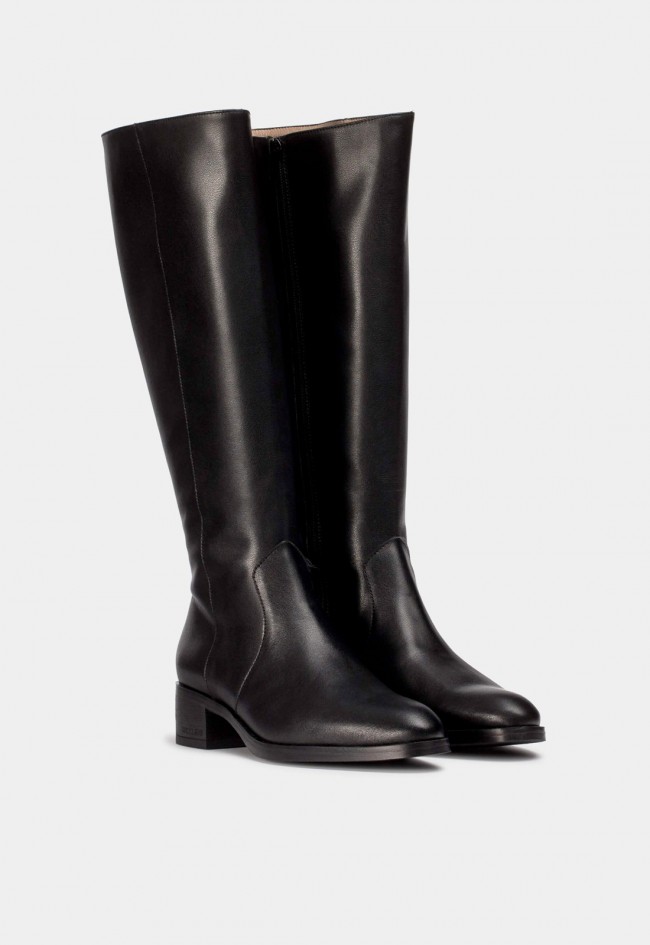 Botas Wonders BONJOUR 03 Negras de mujer en piel lisa con caña recta y plantilla MemoryGel