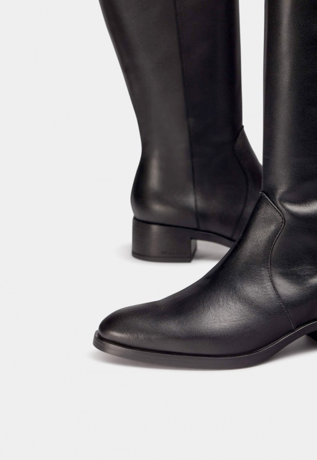 Botas Wonders BONJOUR 03 Negras de mujer en piel lisa con caña recta y plantilla MemoryGel