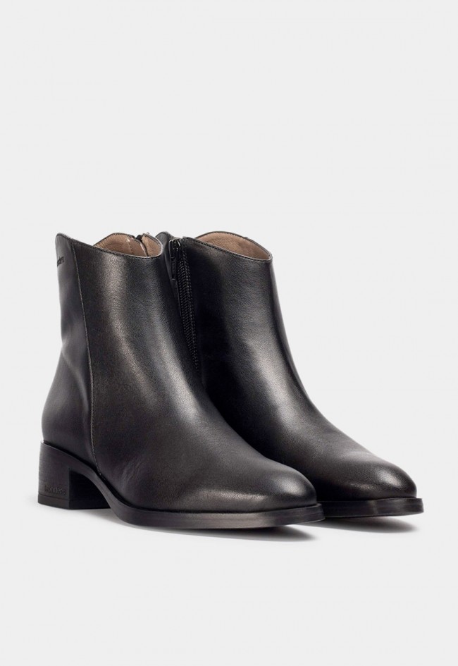 Botines Wonders BONJOUR 01 Negros de mujer en piel lisa con tacón medio y plantilla MemoryGel