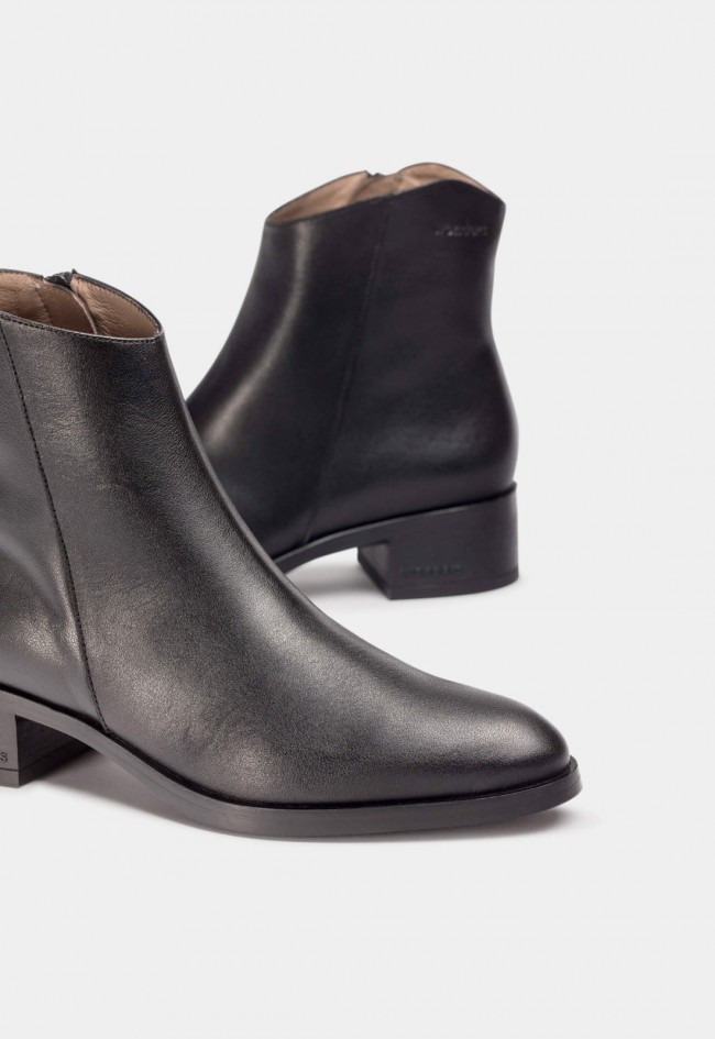 Botines Wonders BONJOUR 01 Negros de mujer en piel lisa con tacón medio y plantilla MemoryGel