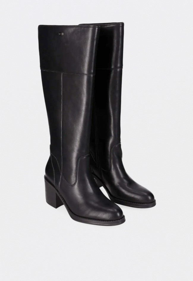 Botas Chika10 GEORGIA 05 de mujer en piel vegana negra con tacón medio y diseño alto elegante