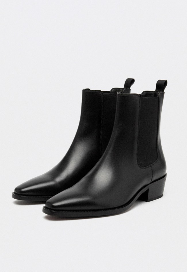 Botines GLO Renata 7451 de mujer estilo campero en piel negra con tacón medio