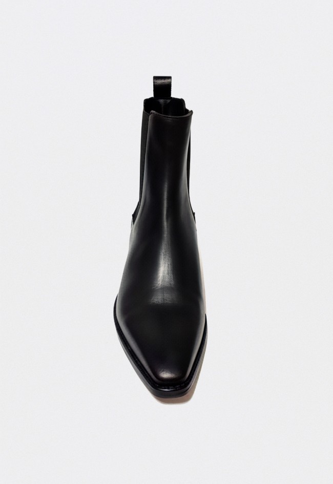 Botines GLO Renata 7451 de mujer estilo campero en piel negra con tacón medio