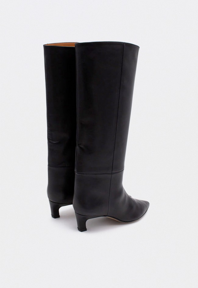 Botas Ángel Alarcón Gaelle 25540 de mujer en piel negra con tacón bajo y punta fina