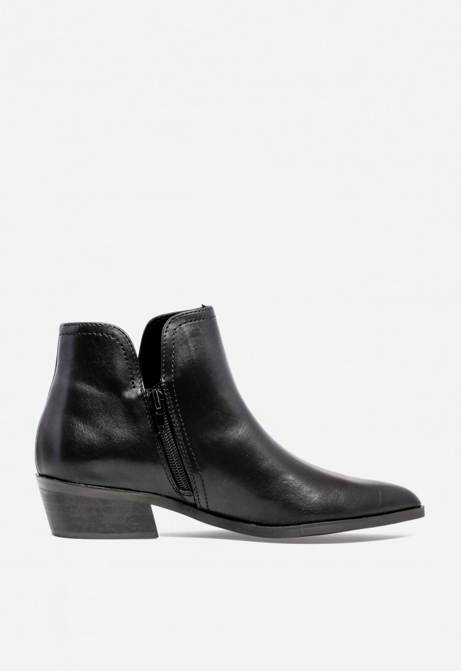 Botín campero WHY PINK? M5791 de mujer en polipiel negra — diseño minimalista con tacón bajo