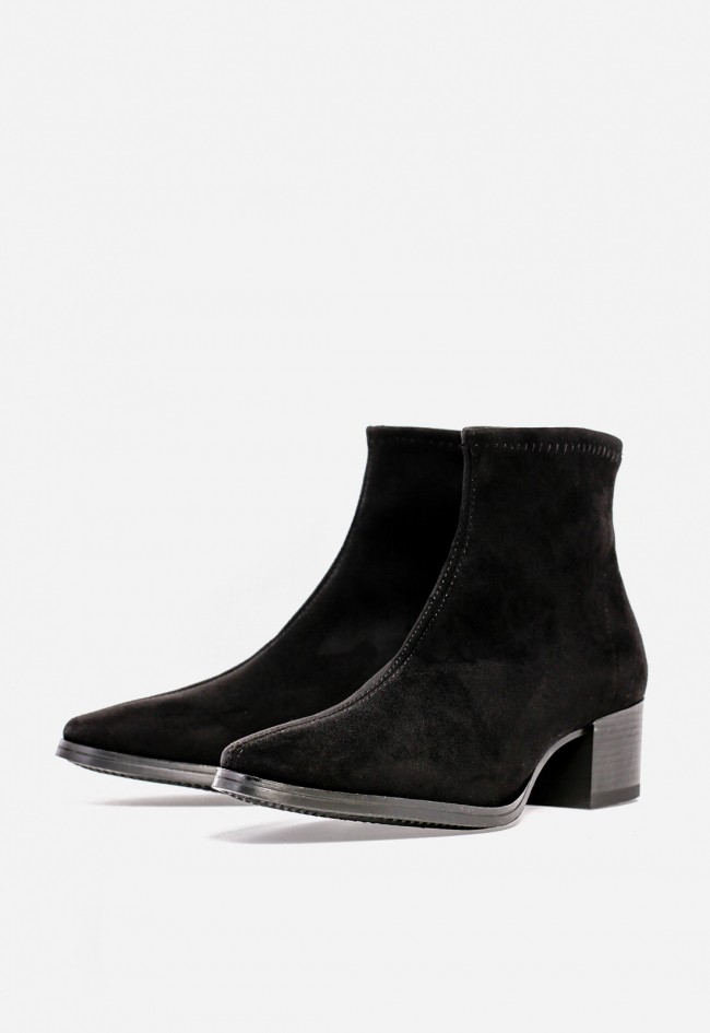 Botín de mujer MISS ELASTIC 78255 en tejido elástico negro — elegancia minimalista y confort versátil
