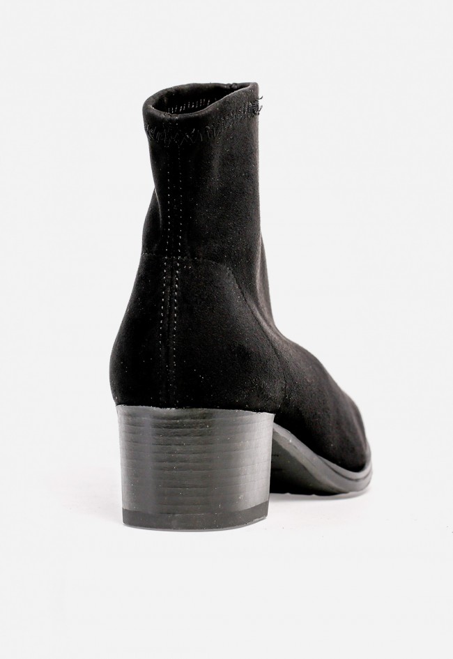 Botín de mujer MISS ELASTIC 78255 en tejido elástico negro — elegancia minimalista y confort versátil