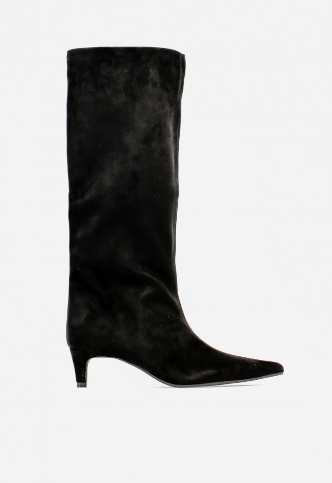 Bota de mujer Why Pink? M5900 negra — elegancia minimal con tacón fino