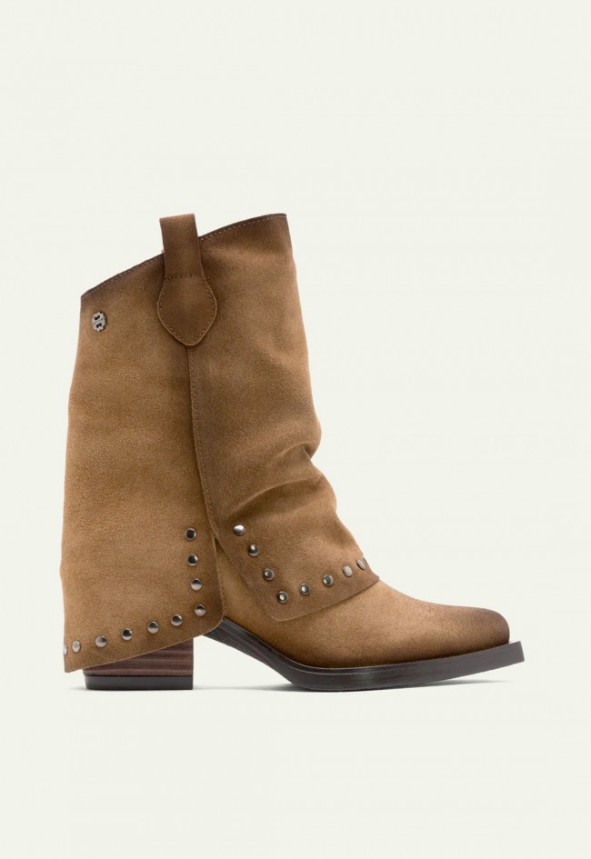 Botas cowboy de serraje Porronet Heidi cuero — doble faz con tachuelas y tacón medio