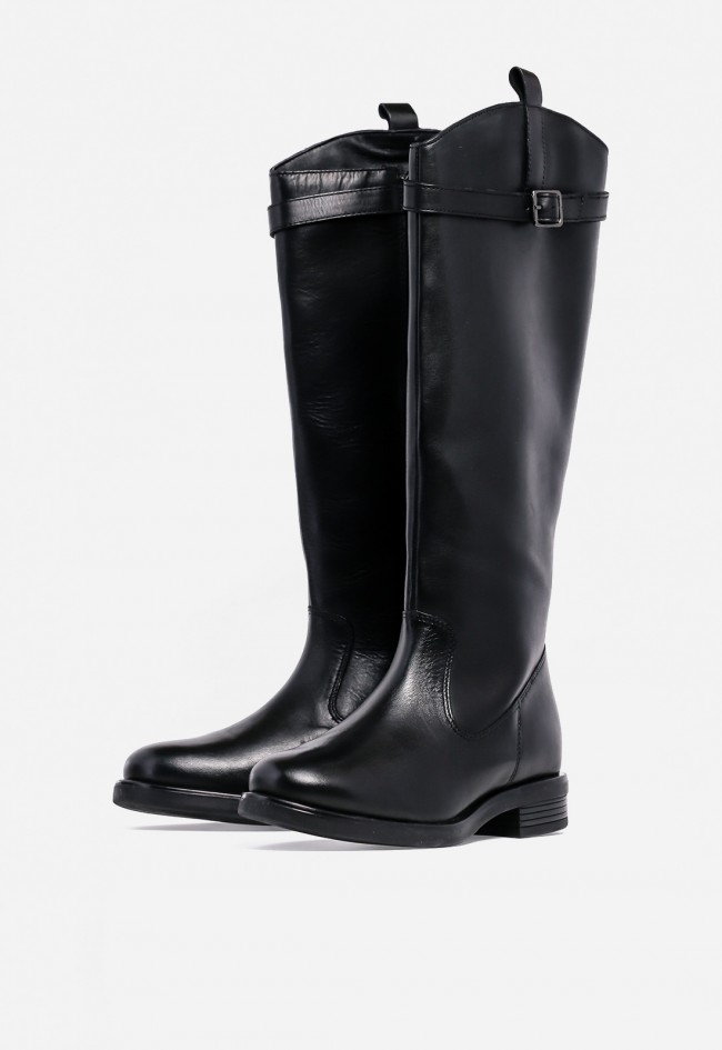 Bota alta de piel Carmina Jhilton 68-2812 negra — diseño clásico con hebilla lateral