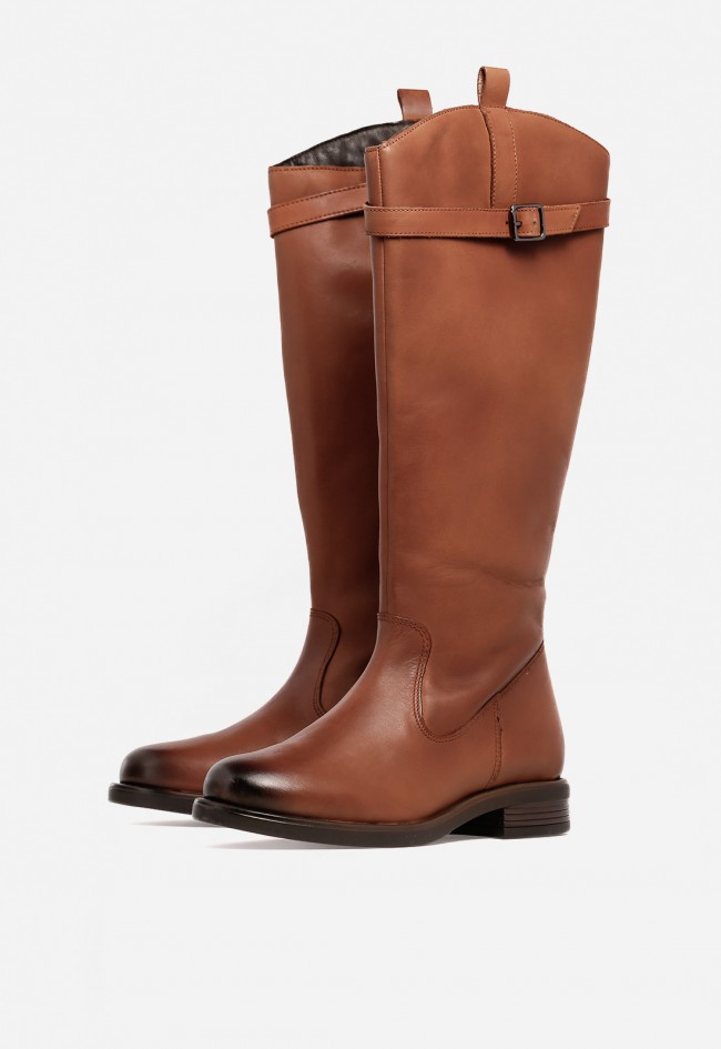 Botines mujer Carmina Jhilton 68-2814 de piel marrón con tacón ancho y estilo atemporal