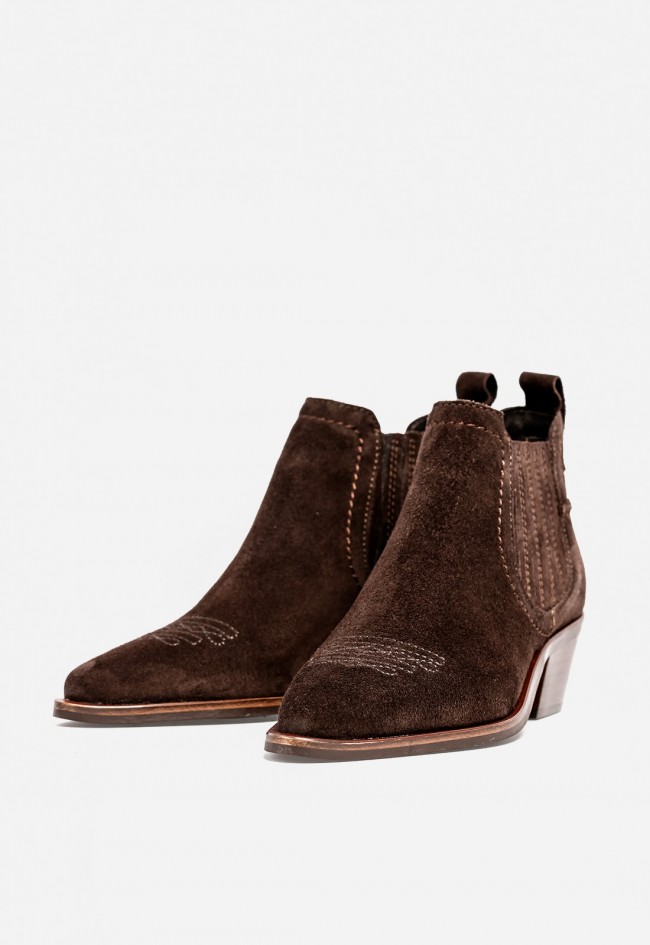 Botines cowboy de piel moka Glo Kora 7231 – western chic con esencia atemporal