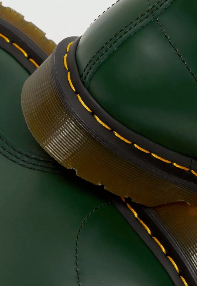 Botín de hombre verde Dr Martens 1460 smooth