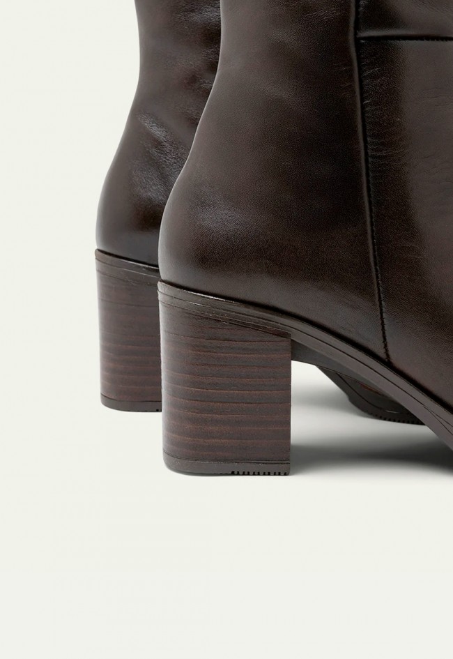 Bota campera de mujer moka Porronet 4782