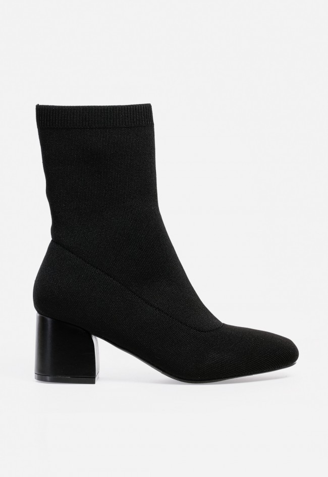 Botín tacón de mujer negro Carmina Jhilton 63-2896