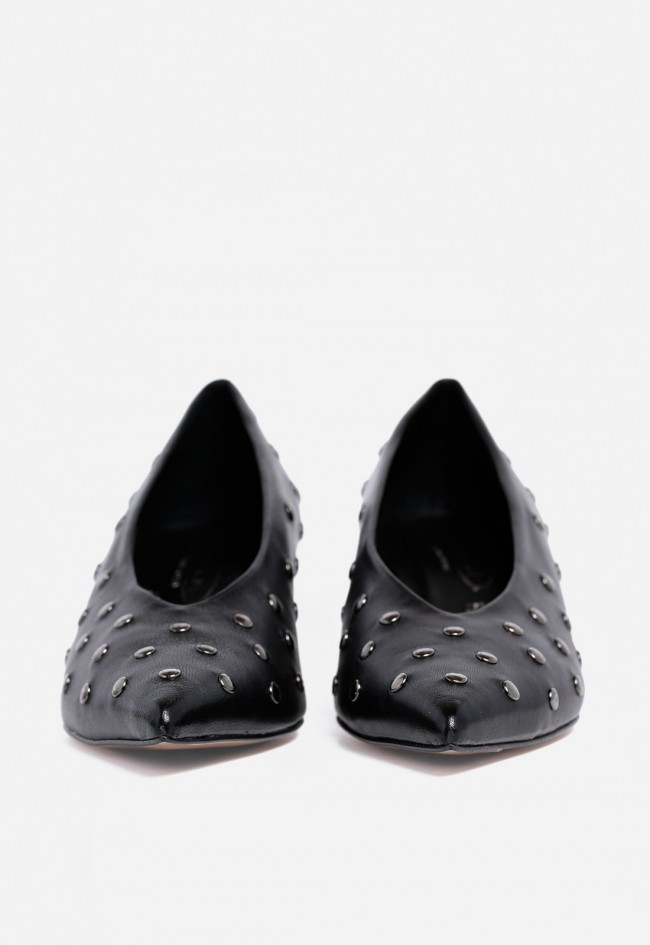Zapato tacón fino con tachuelas de mujer negro Canapé 504