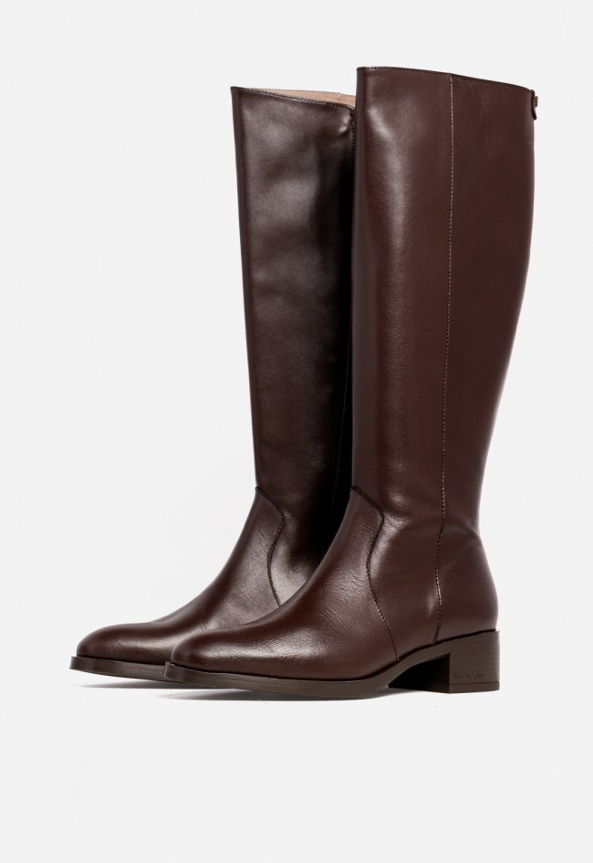 Botas de mujer marrones de piel con tacón medio Wonders Bonjour 03 – elegancia atemporal