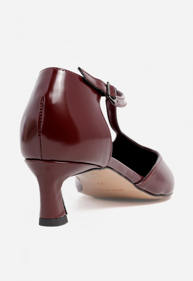 Zapato mujer piel burdeos Canapé 592 con pulsera T-bar – diseño elegante y atemporal