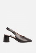 Zapato destalonado mujer piel negro Ángel Alarcón 25589-157a – tacón medio y diseño elegante