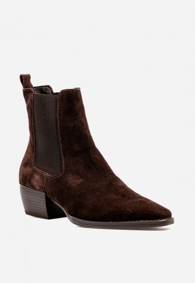 Botines GLO Renata 7451 de mujer estilo campero en piel serraje moka con tacón medio