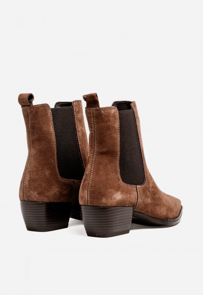 Botines GLO Renata 7451 de mujer estilo campero en piel marrón con tacón medio