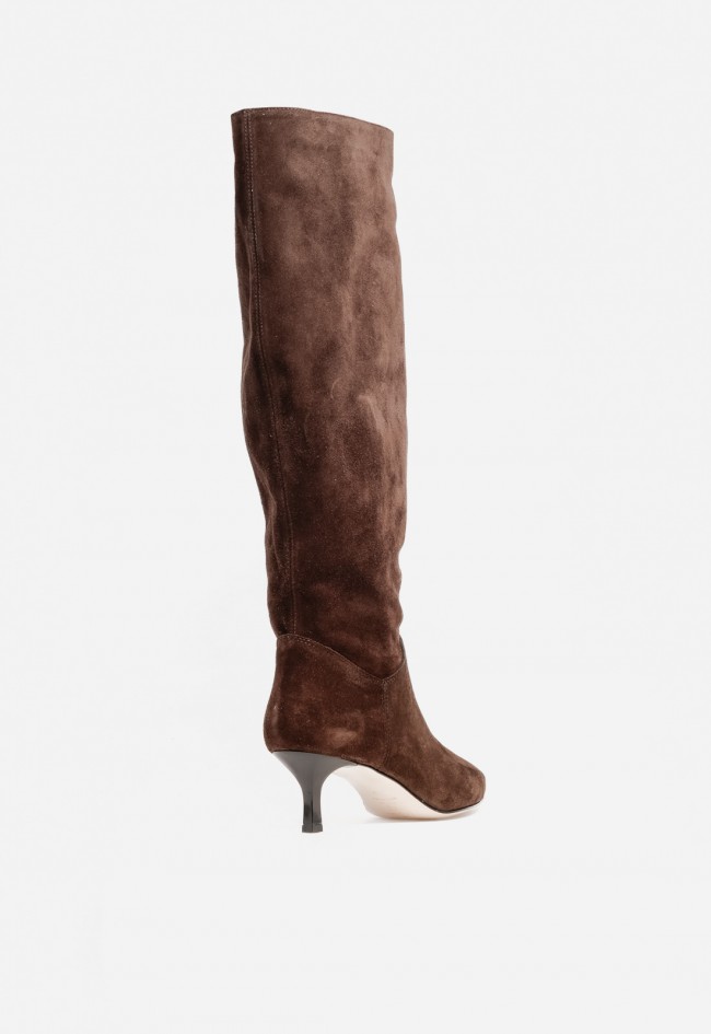 Bota alta de mujer de piel GLO Aisha 782 color moka con elegancia estilizada