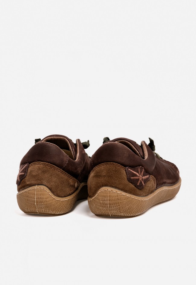 Zapato barefoot marrón de piel nobuck Sunni Sabbi OKI 014 – horma ancha y libertad al caminar
