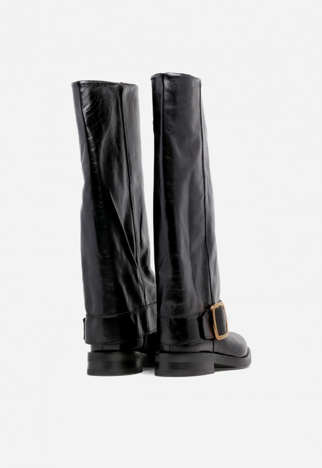 Bota de mujer negra de piel GLO Berino – estilo biker elegante con hebilla XL
